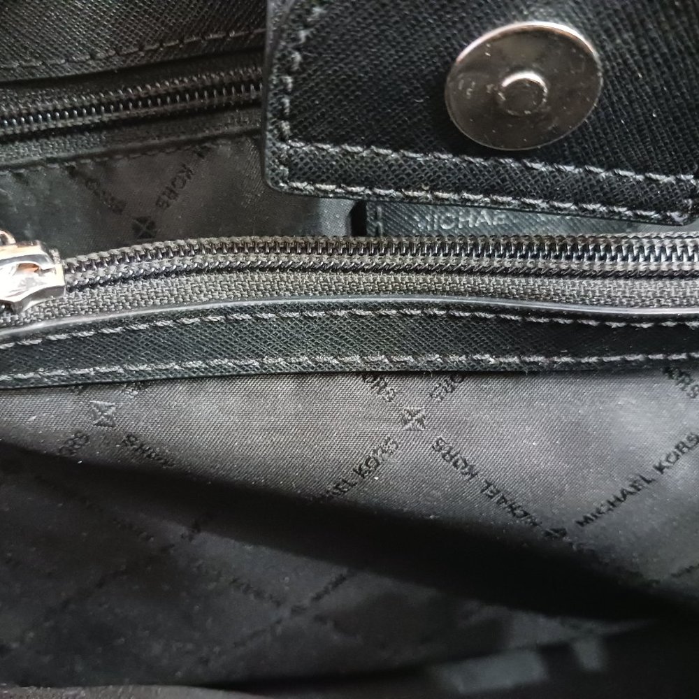 Handbag - Picture 6 of 6